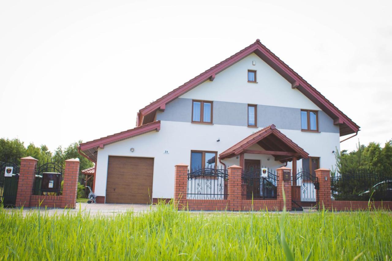 Ewa Pokoje Goscinne Mieroszyno Exterior foto