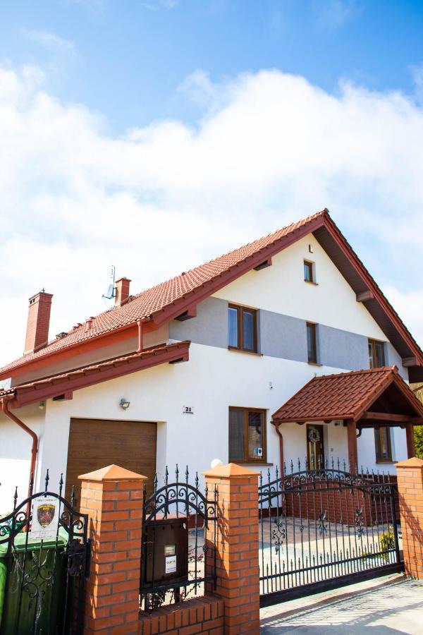 Ewa Pokoje Goscinne Mieroszyno Exterior foto